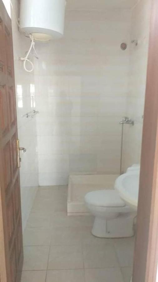 Zunox Guest House Фрийтаун Екстериор снимка